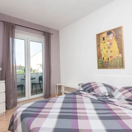 Beautiful Apartment In Baska Voda * Baška Voda